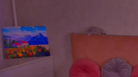 Snapshot of barbara_bb chatting on 01-19-25, 11:53 Barbie Kim online show from 01-19-25, 11:53