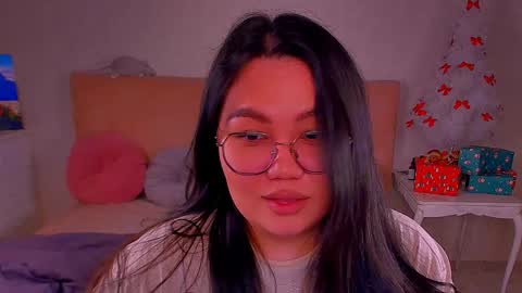 Snapshot of barbara_bb chatting on 01-24-25, 06:46 Barbie Kim online show from 01-24-25, 06:46