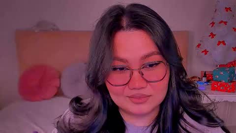 Snapshot of barbara_bb chatting on 02-13-25, 10:54 Barbie Kim online show from 02-13-25, 10:54