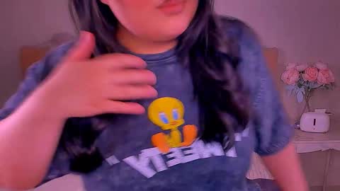 Snapshot of barbara_bb chatting on 02-14-25, 10:25 Barbie Kim online show from 02-14-25, 10:25