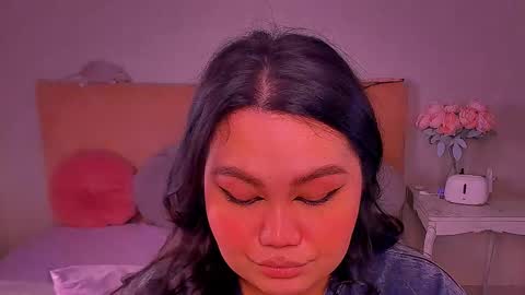 Snapshot of barbara_bb chatting on 02-28-25, 08:28 Barbie Kim online show from 02-28-25, 08:28