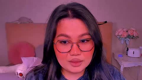 Snapshot of barbara_bb chatting on 03-08-25, 11:39 Barbie Kim online show from 03-08-25, 11:39