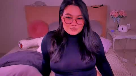 Snapshot of barbara_bb chatting on 03-09-25, 02:39 Barbie Kim online show from 03-09-25, 02:39