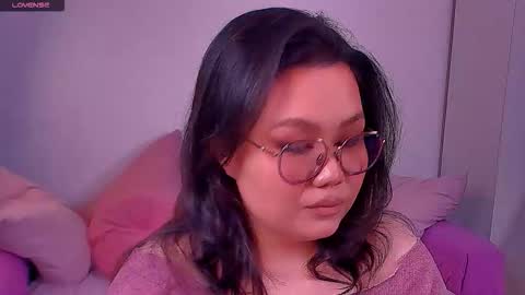 Snapshot of barbara_bb chatting on 10-25-25, 06:35 Barbie Kim online show from 10-25-25, 06:35