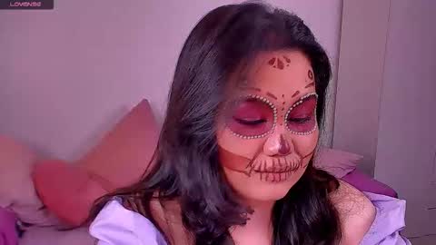 Snapshot of barbara_bb chatting on 10-31-25, 08:21 Barbie Kim online show from 10-31-25, 08:21