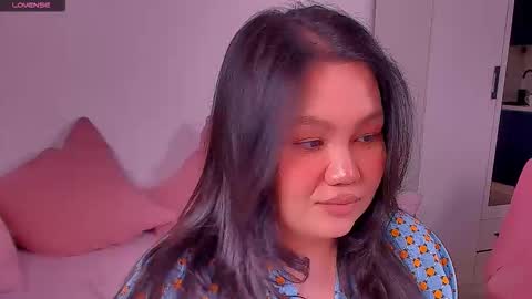 Snapshot of barbara_bb chatting on 11-03-25, 08:54 Barbie Kim online show from 11-03-25, 08:54