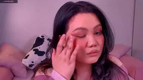 Snapshot of barbara_bb chatting on 11-08-25, 06:18 Barbie Kim online show from 11-08-25, 06:18