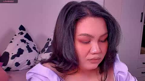 Snapshot of barbara_bb chatting on 11-15-25, 07:10 Barbie Kim online show from 11-15-25, 07:10