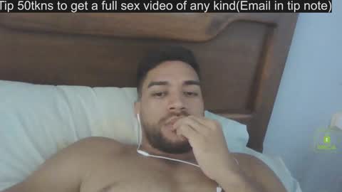 Snapshot of barbarasexappel chatting on 10-22-25, 08:41 Ruben-Mei online show from 10-22-25, 08:41