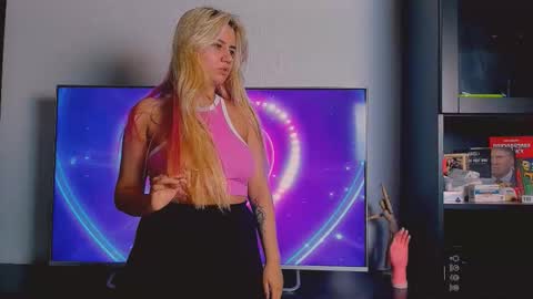 barbarasiren online show from 09-18-25, 04:53