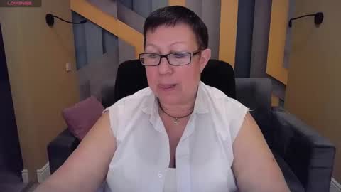 Snapshot of barbaraturners chatting on 12-09-24, 10:09 barbaraturners online show from 12-09-24, 10:09