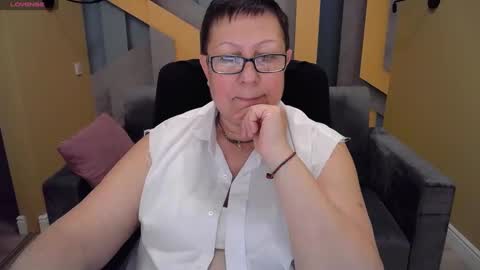 Snapshot of barbaraturners chatting on 12-12-24, 02:04 barbaraturners online show from 12-12-24, 02:04