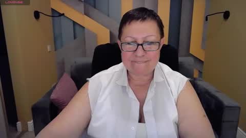 Snapshot of barbaraturners chatting on 12-19-24, 03:40 barbaraturners online show from 12-19-24, 03:40