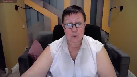 Snapshot of barbaraturners chatting on 12-21-24, 03:03 barbaraturners online show from 12-21-24, 03:03