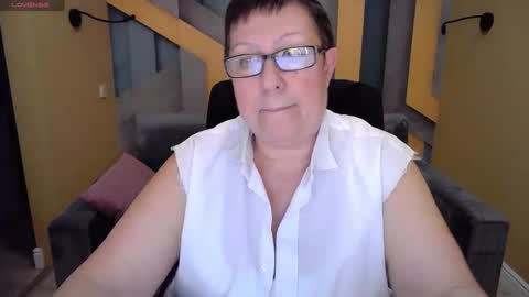 Snapshot of barbaraturners chatting on 12-27-24, 05:20 barbaraturners online show from 12-27-24, 05:20