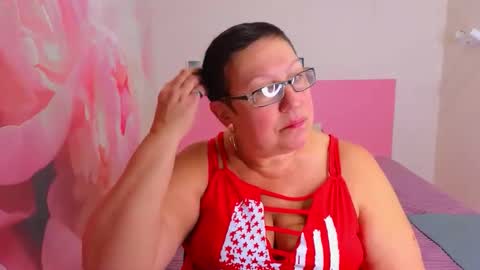 Snapshot of barbaraturners chatting on 10-05-25, 11:41 barbaraturners online show from 10-05-25, 11:41