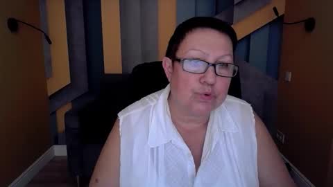 Snapshot of barbaraturners chatting on 11-08-25, 05:40 barbaraturners online show from 11-08-25, 05:40