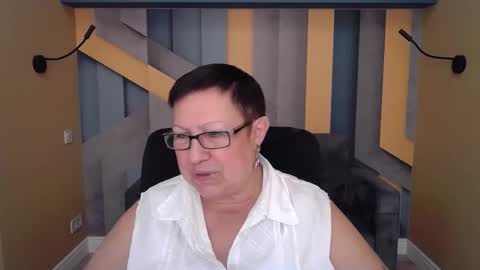 Snapshot of barbaraturners chatting on 11-13-25, 12:42 barbaraturners online show from 11-13-25, 12:42