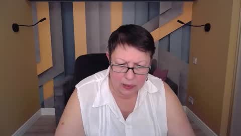 Snapshot of barbaraturners chatting on 12-22-25, 07:33 barbaraturners online show from 12-22-25, 07:33