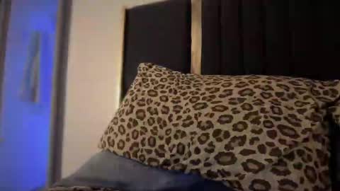 A I K O online show from 09-27-25, 08:41