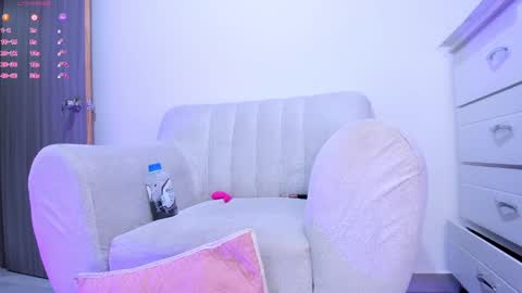 Snapshot of barbie_brunette3 chatting on 01-30-25, 03:11 independet model online show from 01-30-25, 03:11