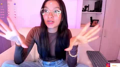 Snapshot of barbie_brunette3 chatting on 10-17-25, 03:42 independet model online show from 10-17-25, 03:42