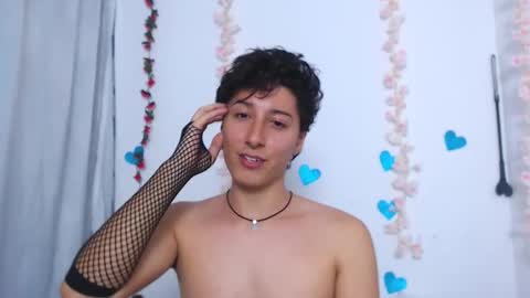 barbie_girl_1111 online show from 10-28-25, 02:37