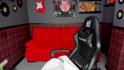 Snapshot of barbie_lis chatting on 02-05-26, 12:59 LisGTM2 Mon-Thu Sat 0100am-0700am online show from 02-05-26, 12:59