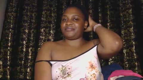 barbie_queen18 online show from 12-21-25, 07:21