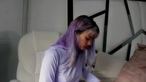 Barbie online show from 10-16-25, 01:12