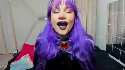 Barbie online show from 10-31-25, 04:52