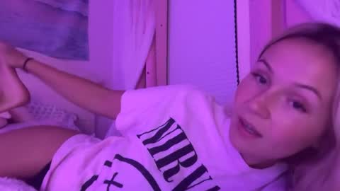 Snapshot of barbiebrittney chatting on 07-14-26, 01:19 barbiebrittney online show from 07-14-26, 01:19