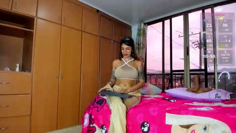 Barbiefoxx online show from 09-15-25, 08:20