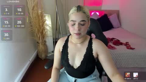 Snapshot of barbiehannab chatting on 03-01-26, 11:34 barbiehannab online show from 03-01-26, 11:34