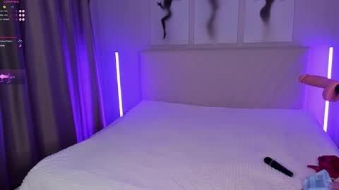  Emma online show from 10-19-25, 09:04