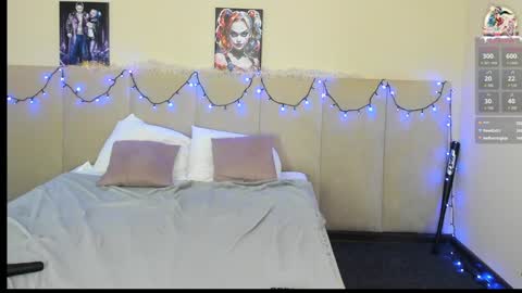 Snapshot of barbiemuscle1 chatting on 12-22-24, 06:15 Barbie online show from 12-22-24, 06:15