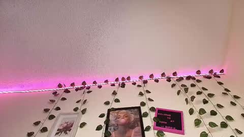 barbiie_98 online show from 02-27-26, 01:55