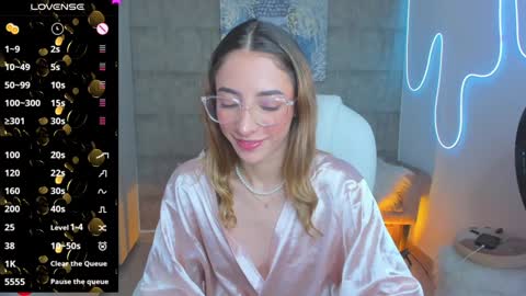 Snapshot of barbiie_scoth chatting on 01-10-25, 06:17 Barbie Scot online show from 01-10-25, 06:17