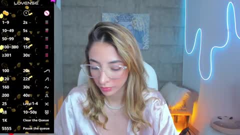Snapshot of barbiie_scoth chatting on 01-10-25, 09:20 Barbie Scot online show from 01-10-25, 09:20