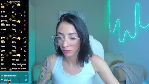 Snapshot of barbiie_scoth chatting on 09-28-25, 01:55 Barbie Scot online show from 09-28-25, 01:55