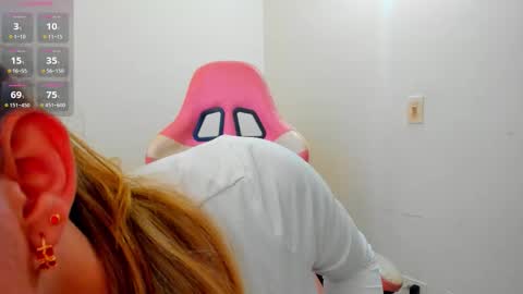 Snapshot of barby_cute chatting on 10-20-25, 06:08 Barby Cute only fans online show from 10-20-25, 06:08