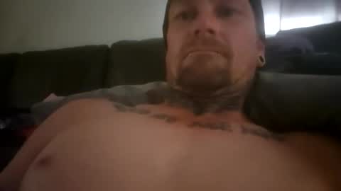 Snapshot of bareface88 chatting on 10-29-25, 02:25 bareface88 online show from 10-29-25, 02:25