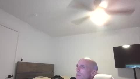 Snapshot of barryblackgun chatting on 02-10-25, 01:01 barryblackgun online show from 02-10-25, 01:01