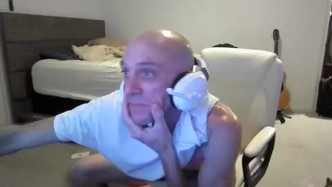 Snapshot of barryblackgun chatting on 03-02-25, 05:23 barryblackgun online show from 03-02-25, 05:23