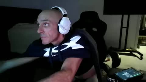 Snapshot of barryblackgun chatting on 03-03-25, 11:33 barryblackgun online show from 03-03-25, 11:33