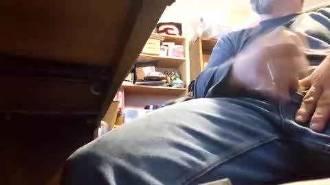 bartender3127 online show from 12-18-24, 07:52