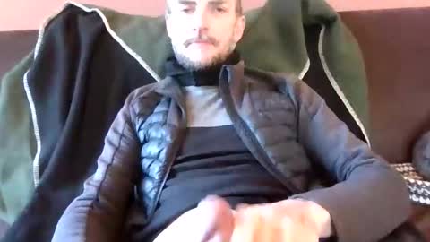 basiccamguy online show from 11-21-25, 01:43