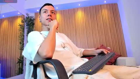 Snapshot of basthiianxxx chatting on 12-03-25, 08:29 Basthiian online show from 12-03-25, 08:29