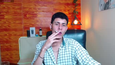 Snapshot of bastiaan_28 chatting on 01-25-25, 08:00 Bastian online show from 01-25-25, 08:00