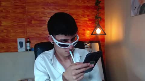 Snapshot of bastiaan_28 chatting on 02-11-25, 02:46 Bastian online show from 02-11-25, 02:46